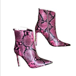 NEW never worn faux snakeskin heels